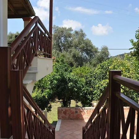 Semesterbostad Areti's Agios Georgios Pagon